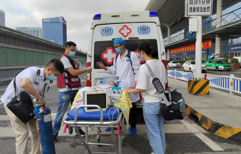 雷波县救护车出租公司